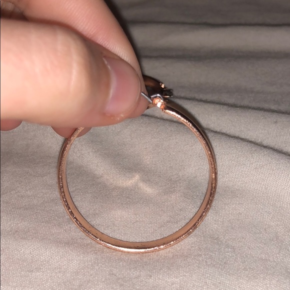 earrings - Picture 2 of 3